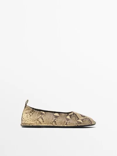 ANIMAL PRINT BALLET FLATS